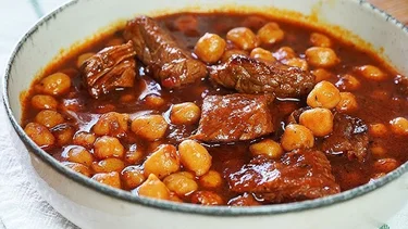Cuáles son los 8 guisos más originales para cocinar en invierno, según la Inteligencia Artificial